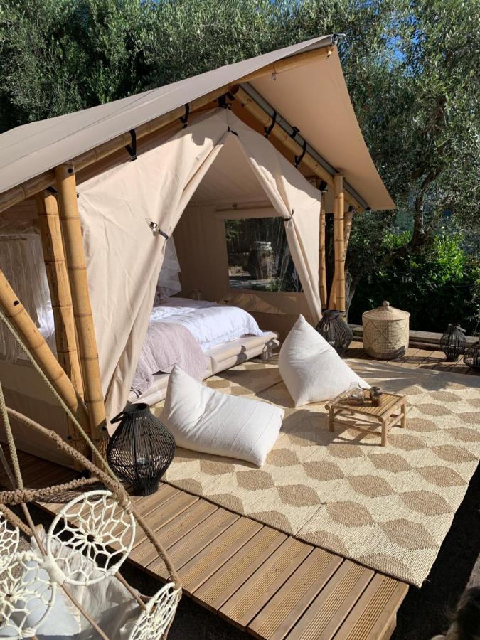 L'Escale Du Ciel Bed & Breakfast Le Bar-sur-Loup Eksteriør bilde