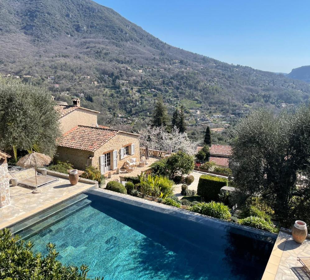 L'Escale Du Ciel Bed & Breakfast Le Bar-sur-Loup Eksteriør bilde