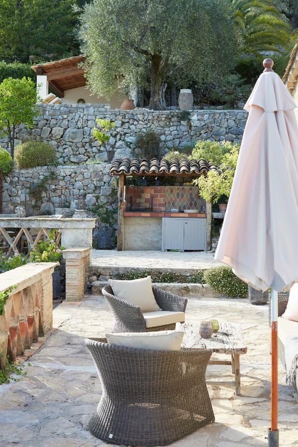 L'Escale Du Ciel Bed & Breakfast Le Bar-sur-Loup Eksteriør bilde