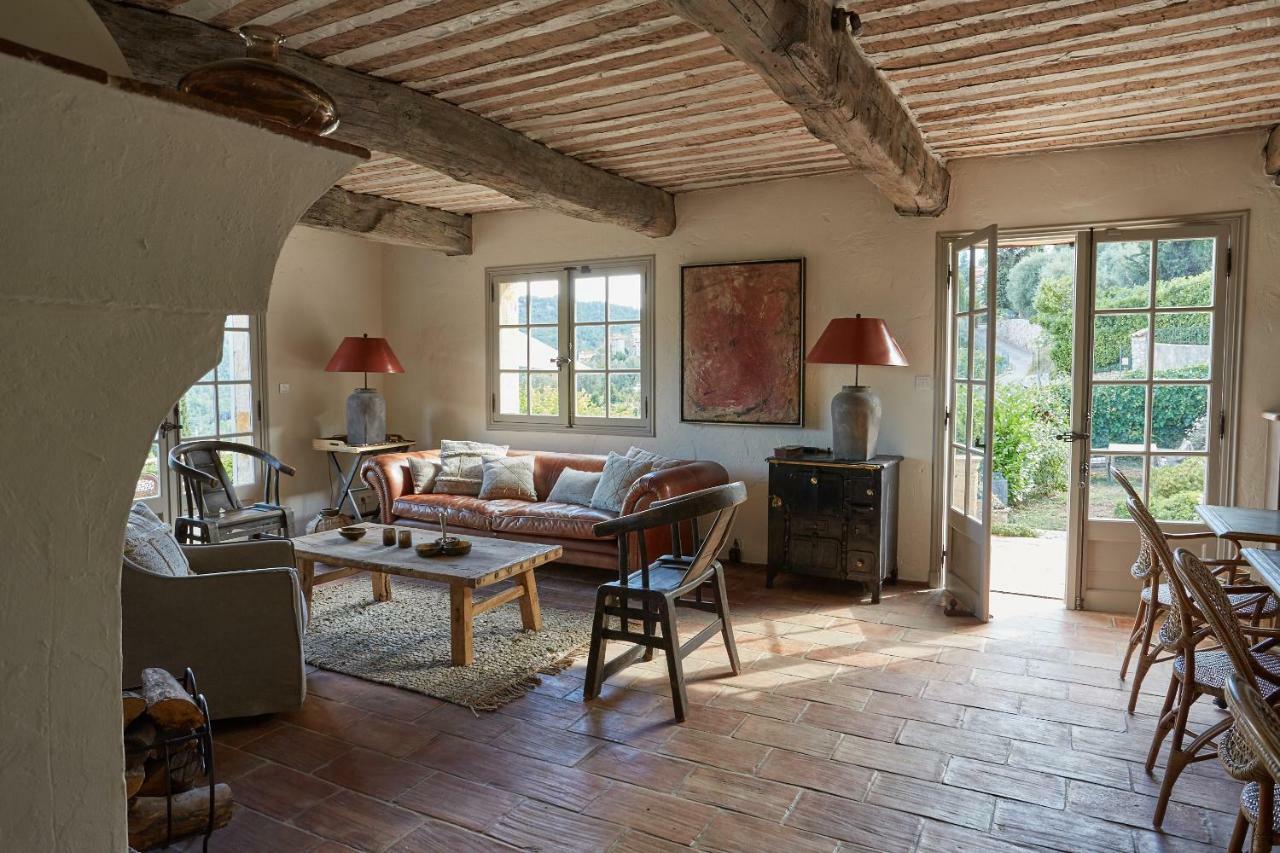 L'Escale Du Ciel Bed & Breakfast Le Bar-sur-Loup Eksteriør bilde